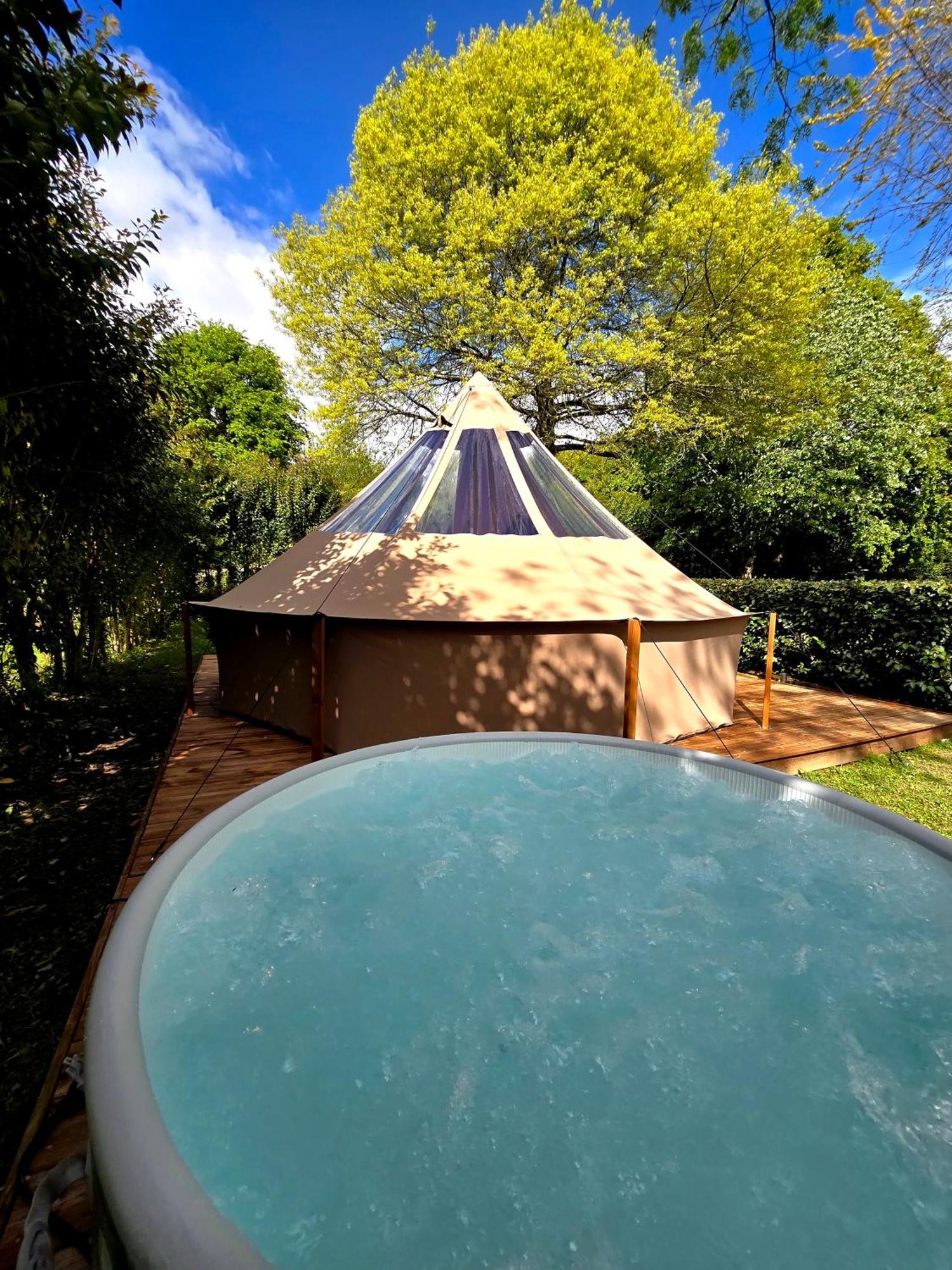 Les Nuits De Cassiopee Bed & Breakfast Sorde-l'Abbaye Exterior photo